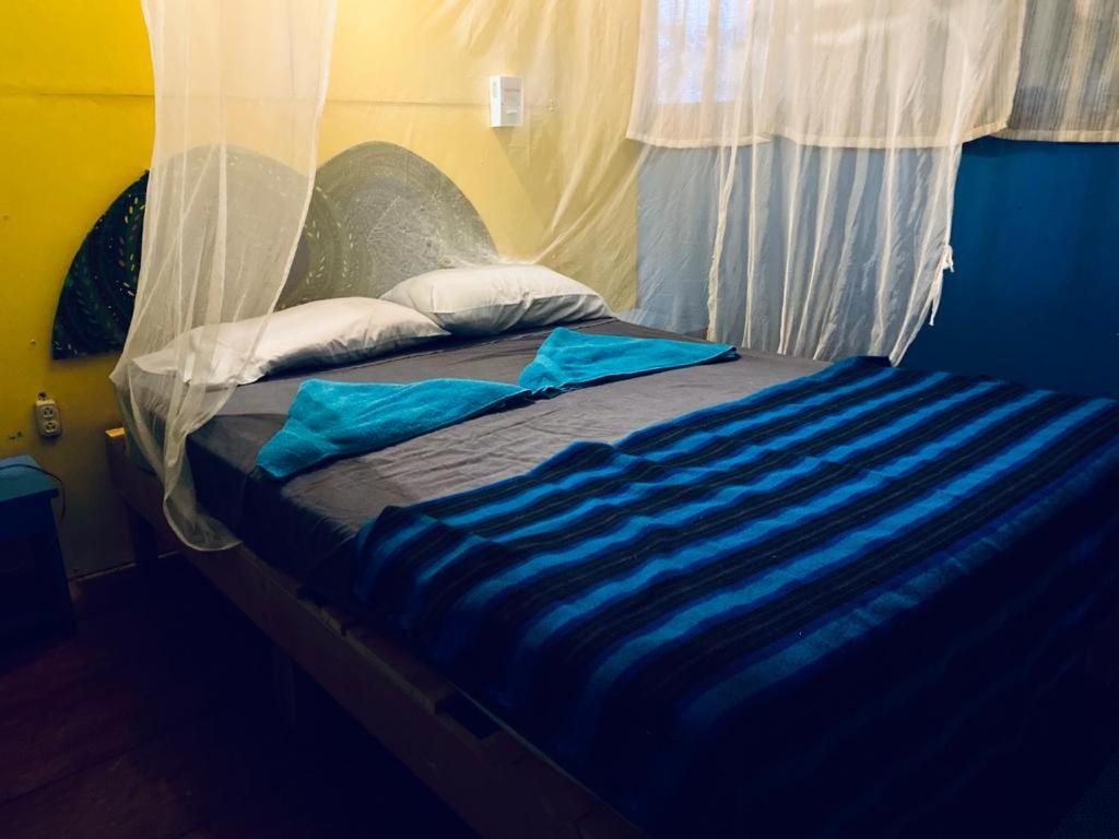 Hotel La Casa Rosada Lívingston 外观 照片