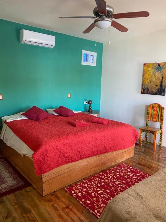 Hotel La Casa Rosada Lívingston 外观 照片