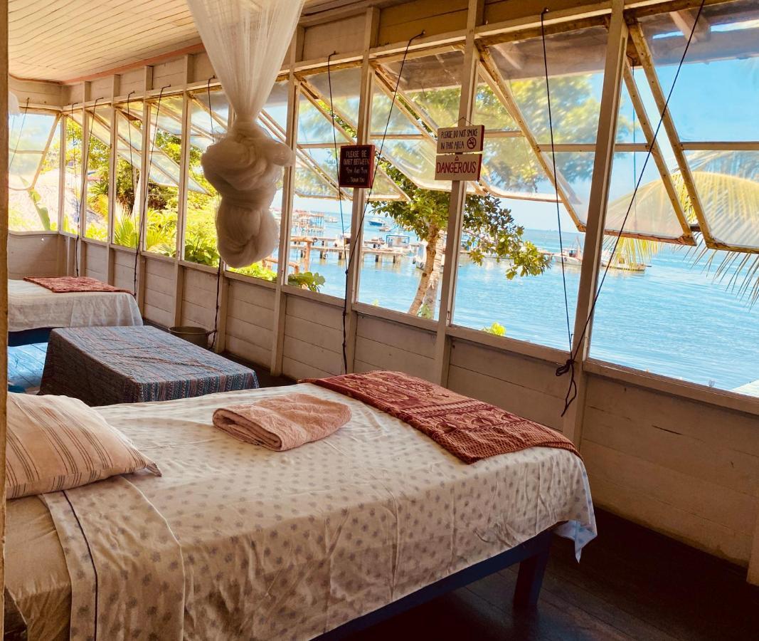 Hotel La Casa Rosada Lívingston 外观 照片