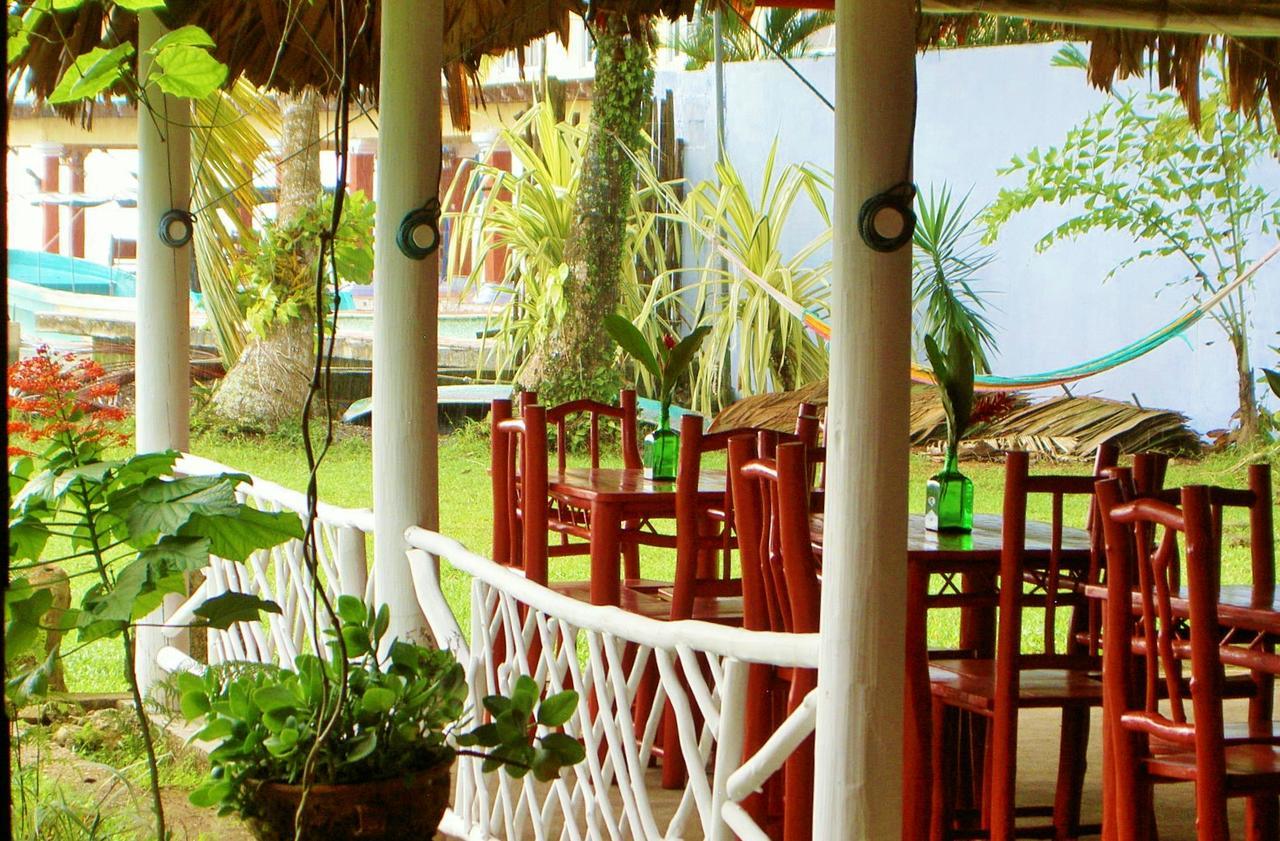 Hotel La Casa Rosada Lívingston 外观 照片