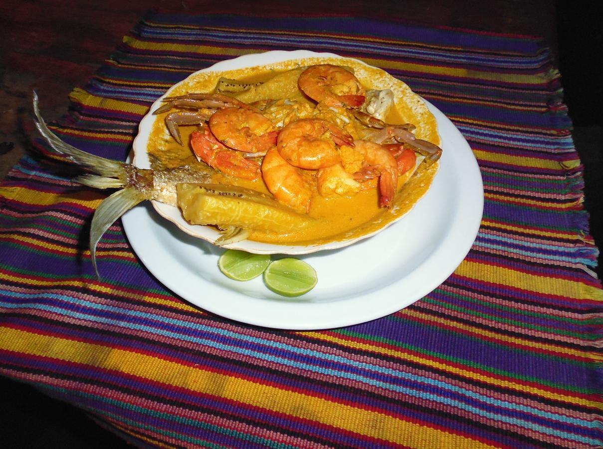 Hotel La Casa Rosada Lívingston 外观 照片